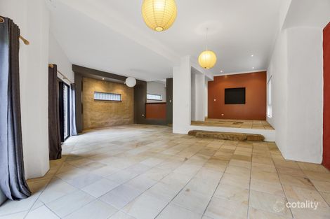 10 Robyn St, Southport, QLD 4215