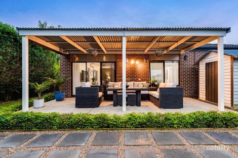 Property photo of 22 Kindred Avenue Cranbourne North VIC 3977