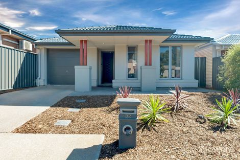 Property photo of 32 The Glenn Morphett Vale SA 5162