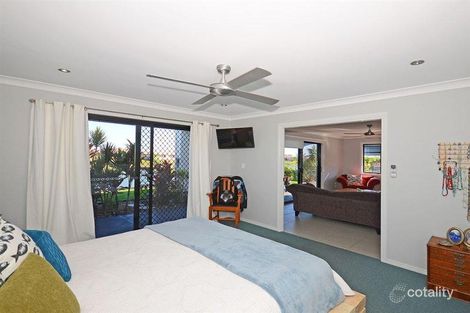 Property photo of 23 Lady Nelson Drive Eli Waters QLD 4655