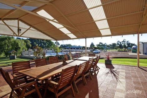 Property photo of 48 Country Drive Oakford WA 6121