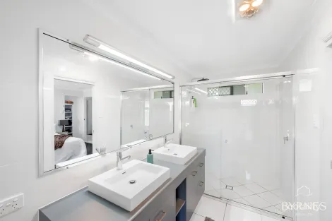 Property photo of 5 Briffney Street Kirkwood QLD 4680