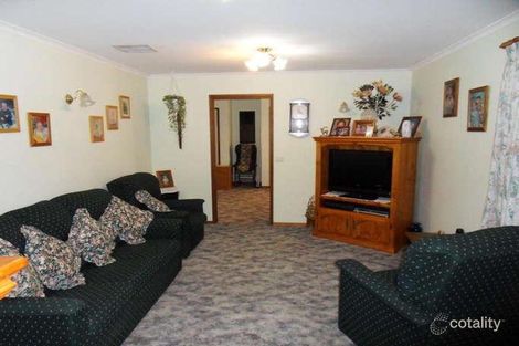 Property photo of 10 Naretha Street Glenfield Park NSW 2650