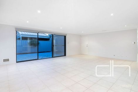 Property photo of 1 Dana Way Madeley WA 6065
