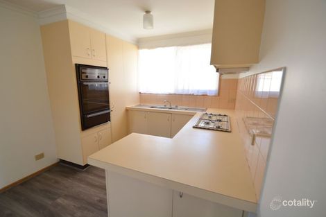 Property photo of 16 Abercarn Avenue Craigieburn VIC 3064