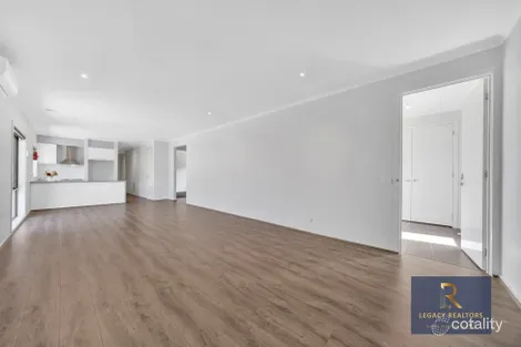 Property photo of 76 Eureka Drive Manor Lakes VIC 3024