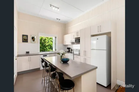 Property photo of 12 Landsdowne Street Coorparoo QLD 4151