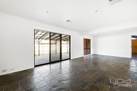 Property photo of 9 Ayr Close Greenvale VIC 3059