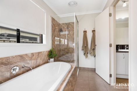 Property photo of 7 Coal Court Epsom VIC 3551