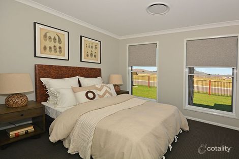 Property photo of 2 Samphire Street Eli Waters QLD 4655