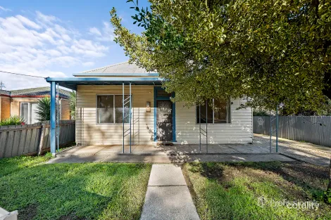 5 Nolan St, Maryborough, VIC 3465