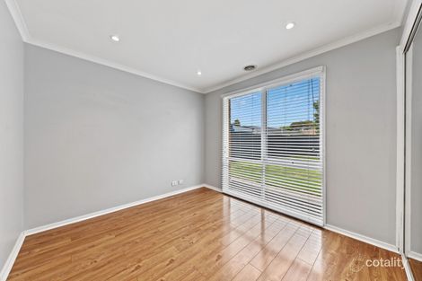 Property photo of 8 Blue Gum Court Narre Warren VIC 3805