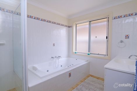 Property photo of 48 Kimba Drive Glenfield Park NSW 2650