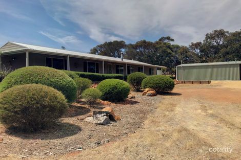 Property photo of 124 O'Connell Road Wandering WA 6308