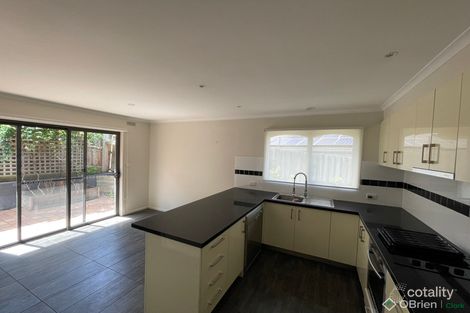 Property photo of 1/199 Albert Road Warragul VIC 3820