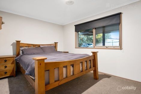 Property photo of 23 Maygrand Close Kilsyth South VIC 3137