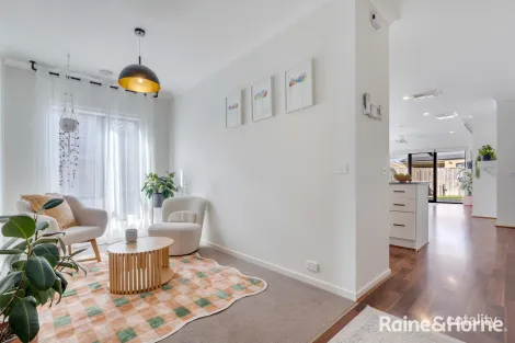 Property photo of 18 Fairfield Crescent Diggers Rest VIC 3427