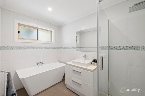 Property photo of 2/35 Hutton Avenue Ferntree Gully VIC 3156