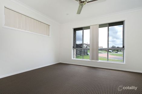 Property photo of 52 Pencarrow Crescent Raceview QLD 4305