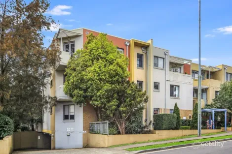 Property photo of 8/22-24A Parkside Lane Westmead NSW 2145