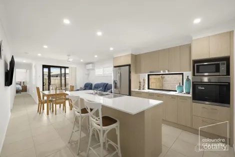 Property photo of 31 Dune Banya QLD 4551