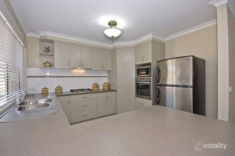 Property photo of 11 Candlebark Circuit Lilydale VIC 3140