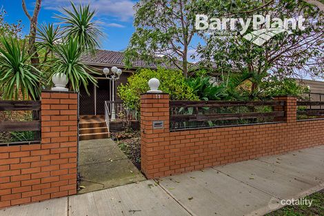 Property photo of 11 Oleander Drive St Albans VIC 3021