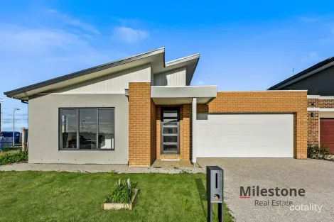 1 Pedro St, Clyde North, VIC 3978
