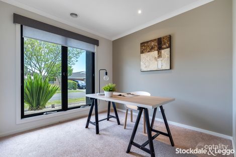Property photo of 9 Asbury Street Craigieburn VIC 3064