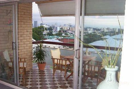 Property photo of 10/1 Lomond Terrace East Brisbane QLD 4169