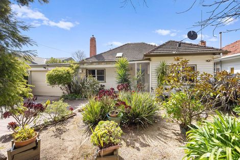 Property photo of 12 Beaufort Avenue Alfredton VIC 3350