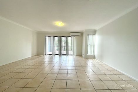 Property photo of 2/4 Lisson Grove Wooloowin QLD 4030