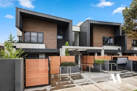 Property photo of 10/3 Claire Street McKinnon VIC 3204