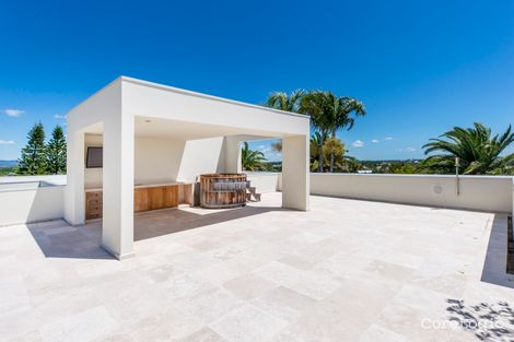 Property photo of 5903 Muirfield Place Hope Island QLD 4212