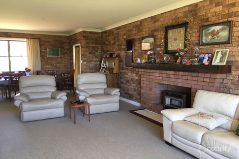 Property photo of 2 Roe Close Singleton Heights NSW 2330