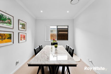 Property photo of 11 Sugarloaf Crescent Colebee NSW 2761