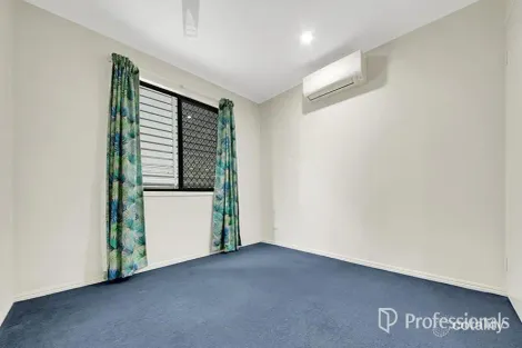Property photo of 8A Robertson Close New Auckland QLD 4680
