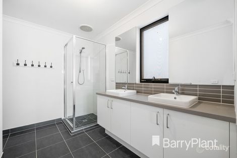 Property photo of 48 Barrangi Drive Tarneit VIC 3029