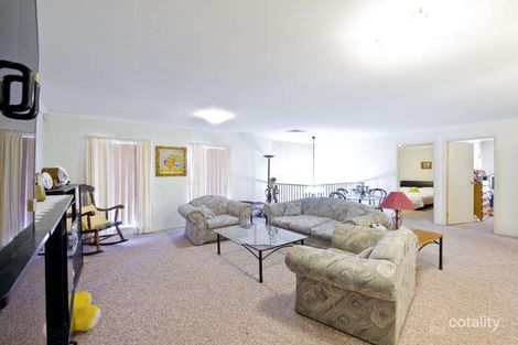 Property photo of 18 Lodi Close West Hoxton NSW 2171