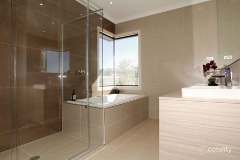 Property photo of 23 Orleana Way Clyde North VIC 3978