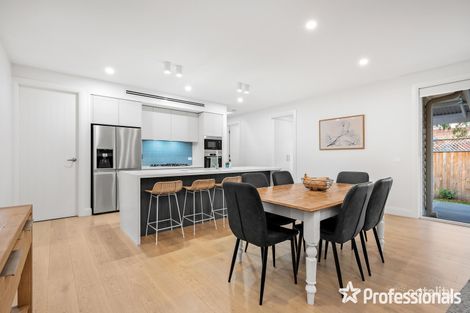 Property photo of 8 Yvonne Avenue Croydon South VIC 3136