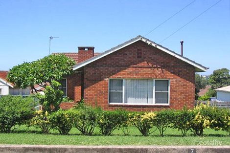 7 Stuart Rd, Warrawong, NSW 2502