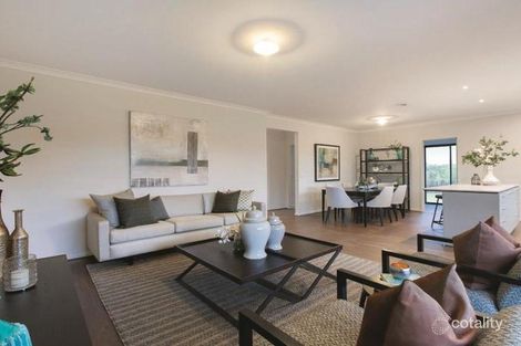 Property photo of 1 Bombala Crescent Craigieburn VIC 3064