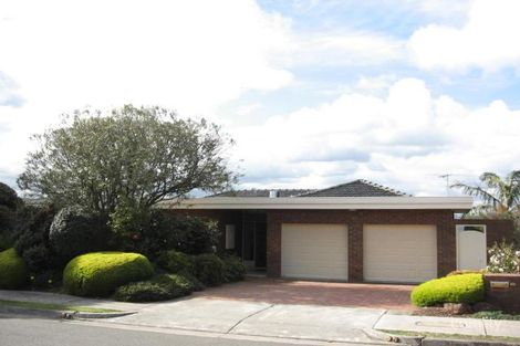 Property photo of 21 Stirling Crescent Glen Waverley VIC 3150