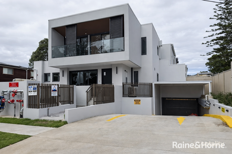 Property photo of 73 Oramzi Road Girraween NSW 2145