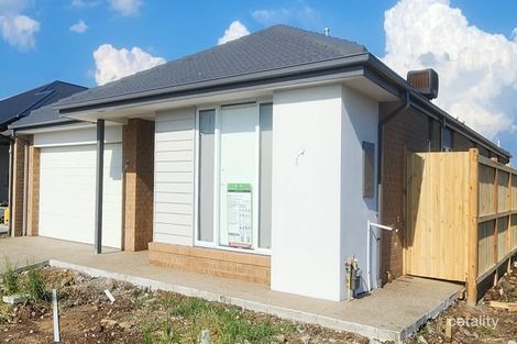 11 Ambient Cres, Beveridge, VIC 3753