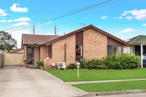 Property photo of 10 Pangari Crescent Dharruk NSW 2770