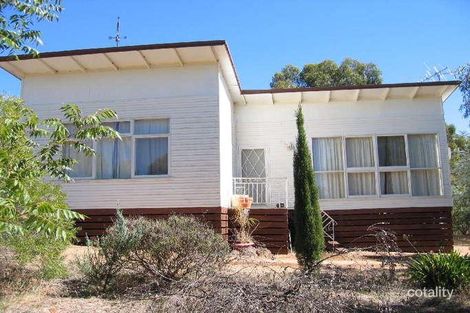 32 Pohlman St, Heathcote, VIC 3523