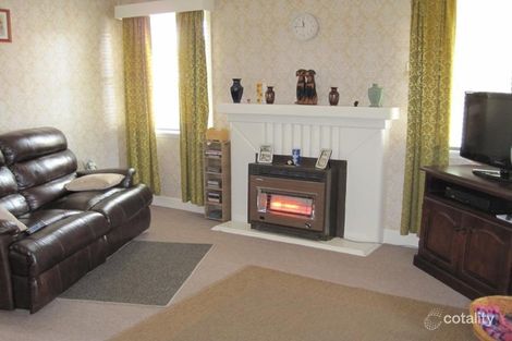 Property photo of 16 Carpenter Street Kangaroo Flat VIC 3555