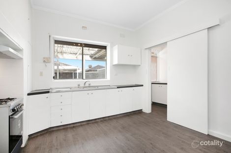 Property photo of 12 Banbury Road Reservoir VIC 3073